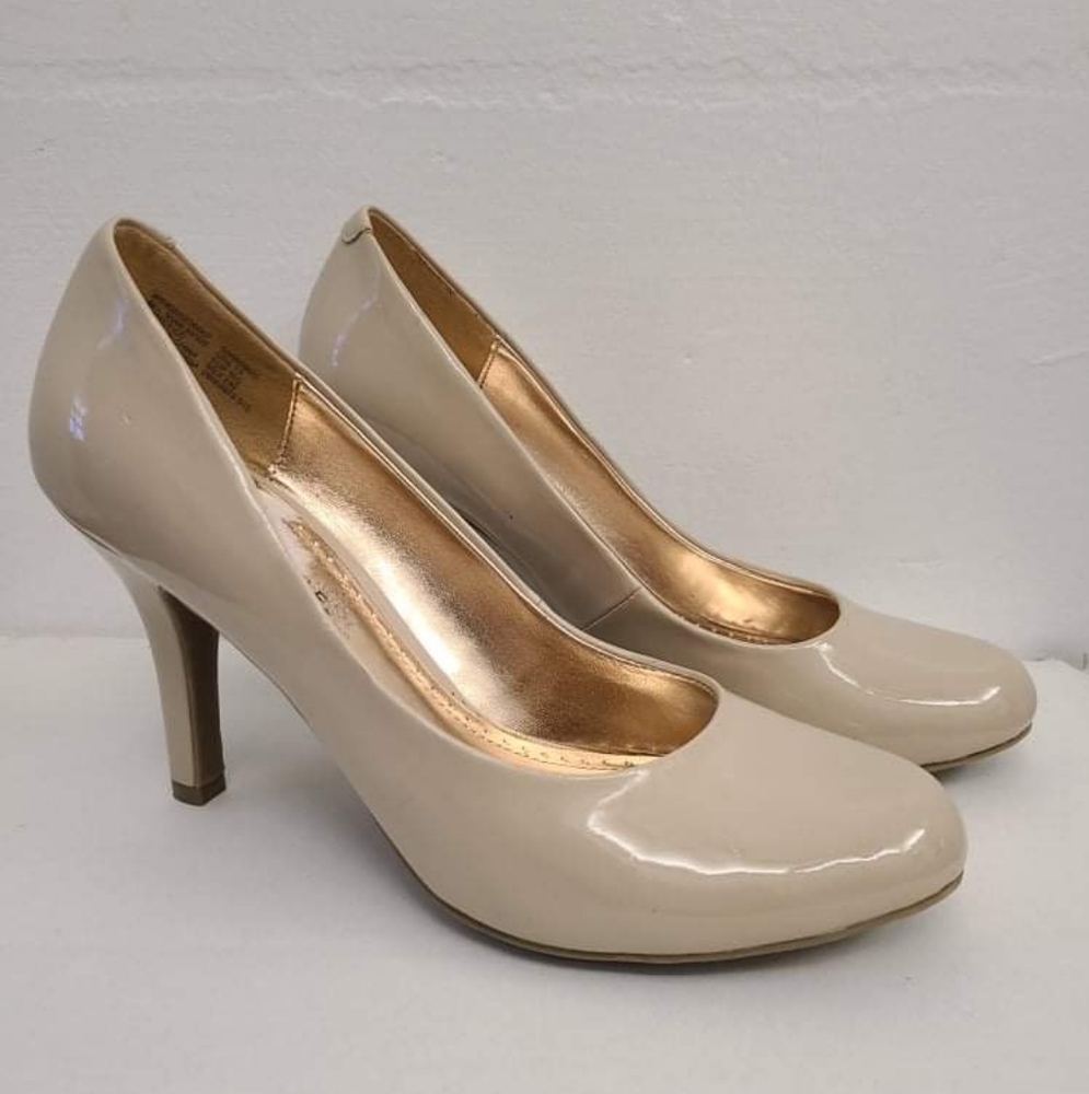 George Nude Pumps